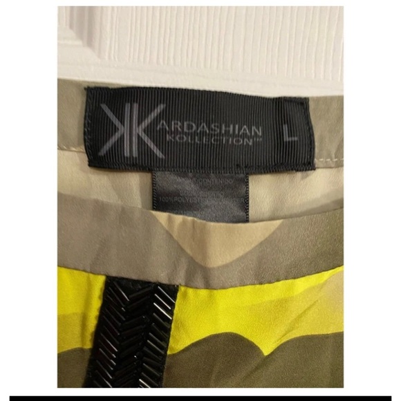 KARDASHIAN Camo Tank Top - Picture 4 of 6